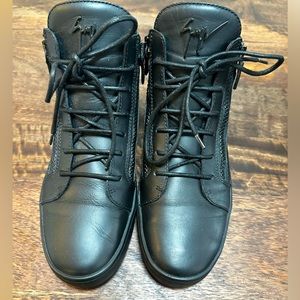 Like New Giuseppe Zanotti KRISS Black Leather High-top Men's Sneaker. Size EU44